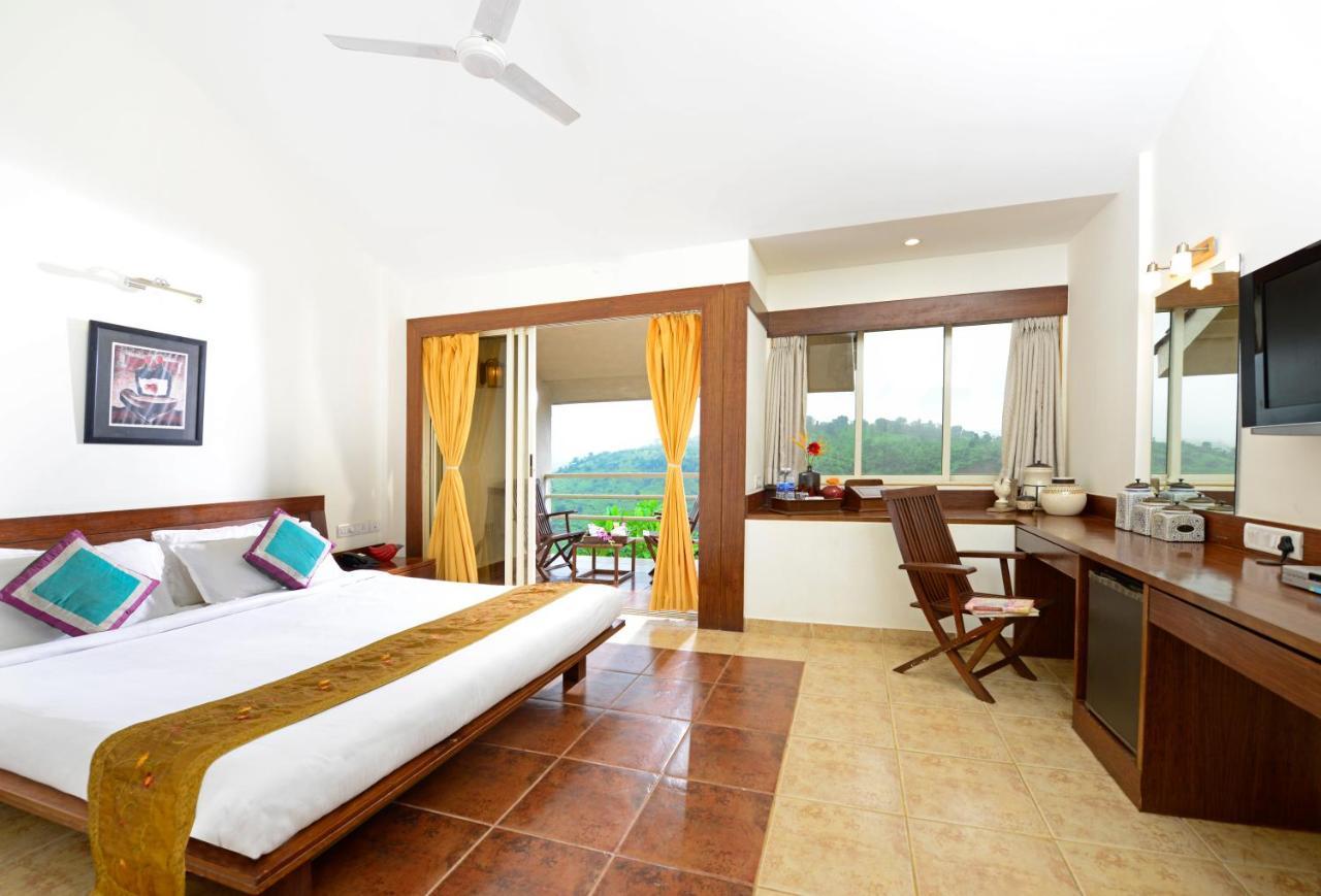 Manas Resort With Petting Zoo, Igatpuri Exteriér fotografie
